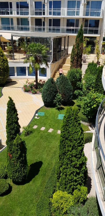 Apartment With Green Terrace Burgas City Exteriér fotografie