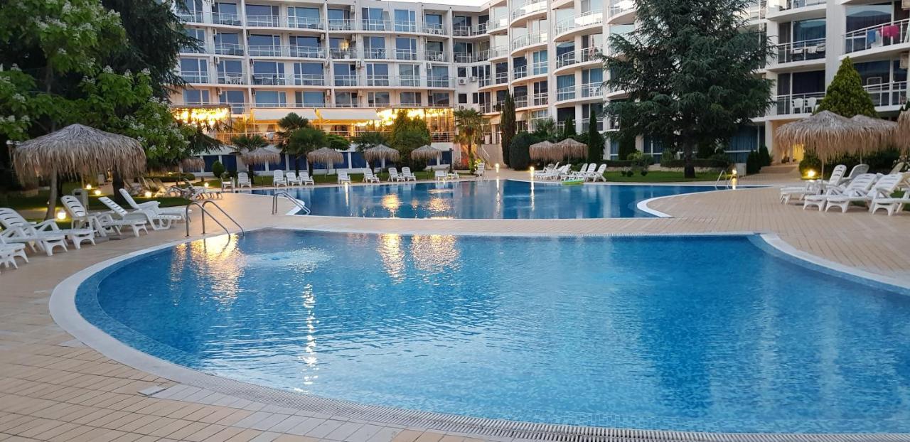Apartment With Green Terrace Burgas City Exteriér fotografie