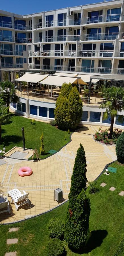 Apartment With Green Terrace Burgas City Exteriér fotografie