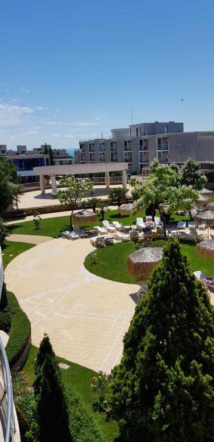 Apartment With Green Terrace Burgas City Exteriér fotografie