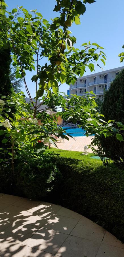 Apartment With Green Terrace Burgas City Exteriér fotografie