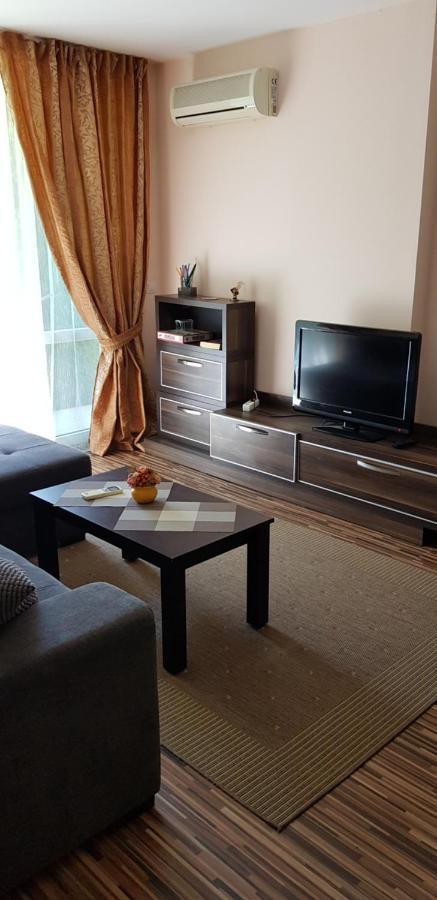 Apartment With Green Terrace Burgas City Exteriér fotografie