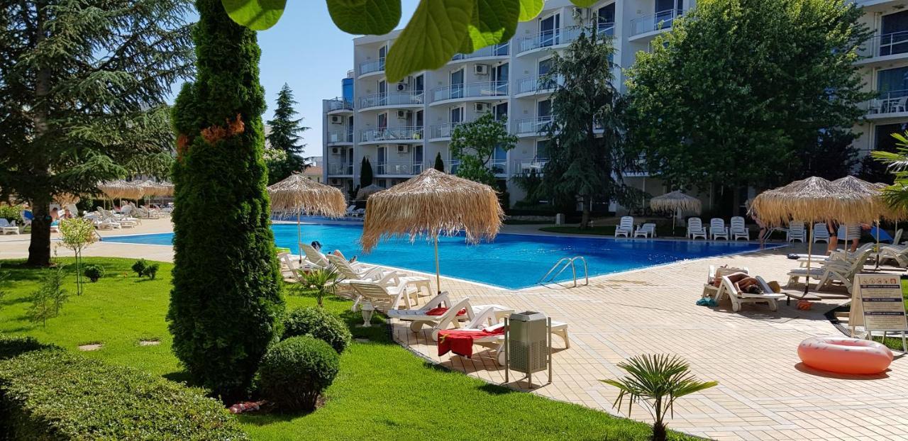 Apartment With Green Terrace Burgas City Exteriér fotografie